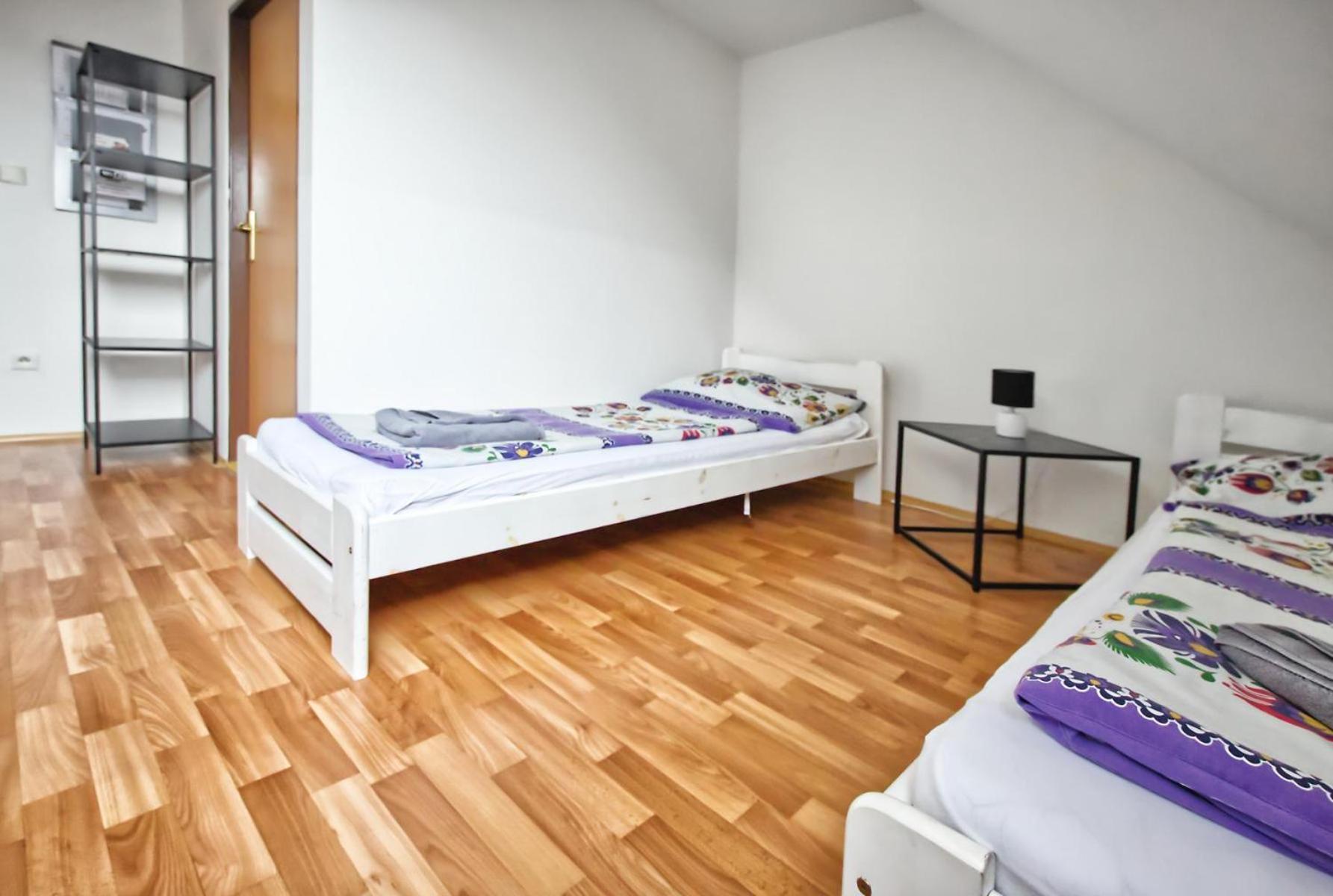 Penzion Bazen Vino Sklep U Palecku Zaječí Esterno foto